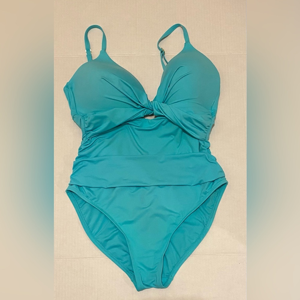 La Blanca Aqua Twist Front One Piece Swimsuit🩵🩵🩵